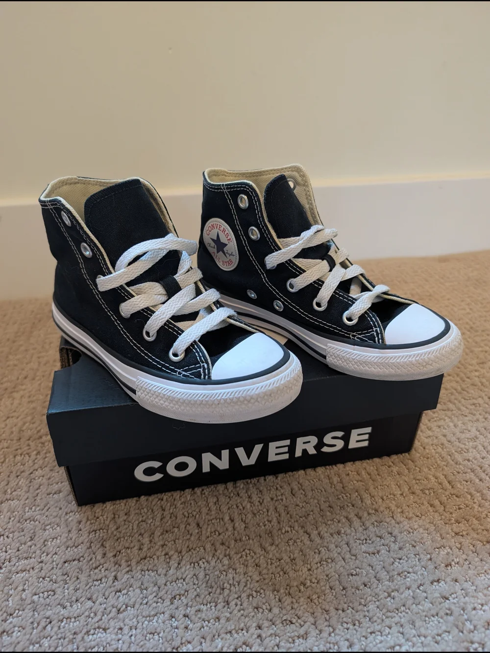 Converse Chuck Taylor All Star High Top Sneakers - Black/White 12K